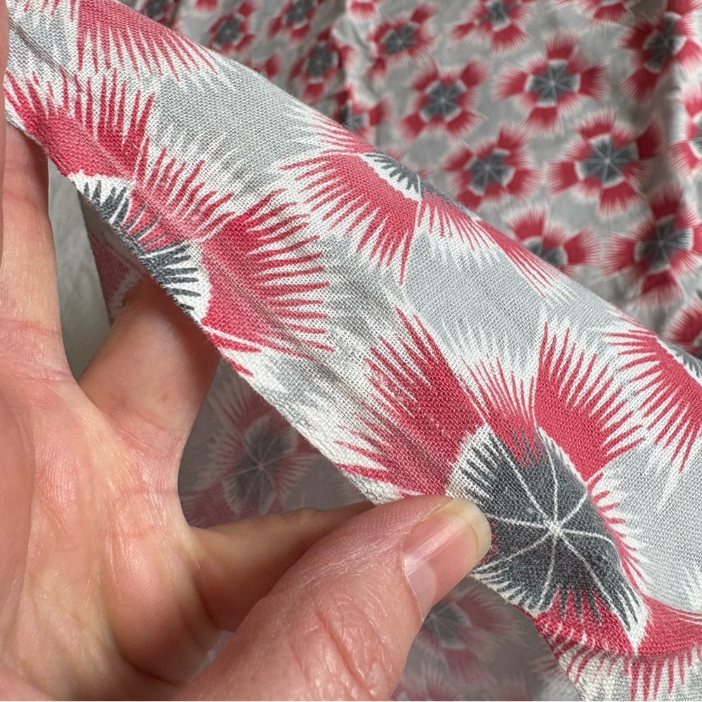 Vintage large feedsack 1940s cotton gray muted red 1+ yard quilting crafting - Picture 5 of 9
